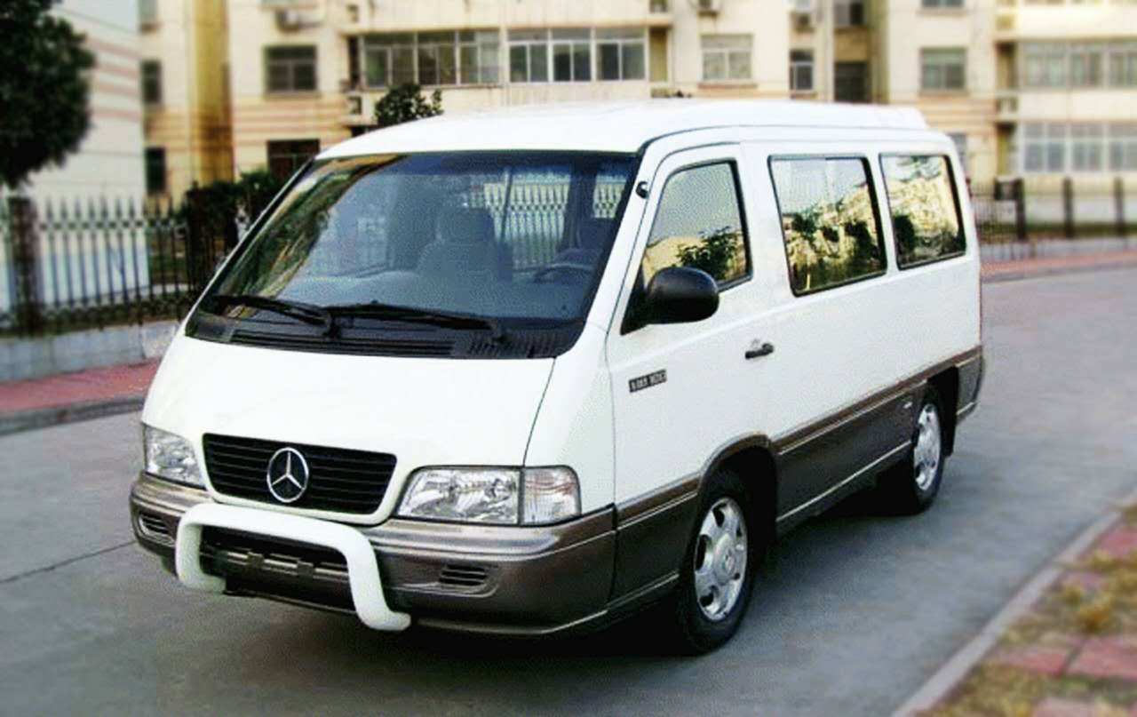 15座奔馳商務(wù)車