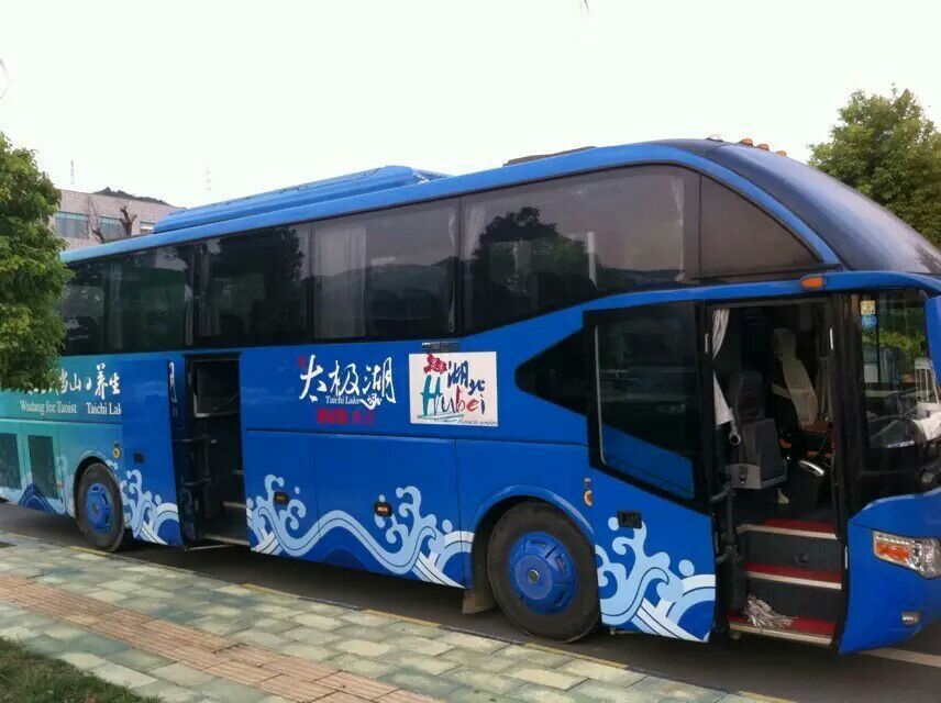 35座宇通大巴車