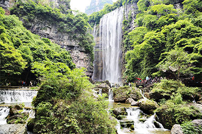 【宜昌】清江畫廊 清江方山絕壁棧道 玻璃棧道 三峽大瀑布三日游_4