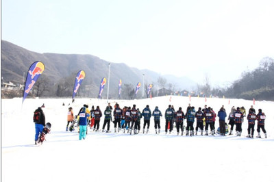 【西安】竹林畔滑雪+白鹿原影視城+湯峪溫泉2日游